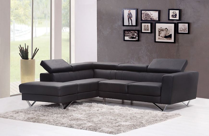 Modern Black Leather Sectional Sofa in Living Room