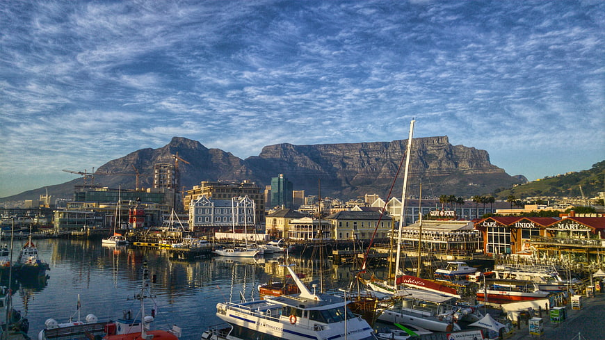 Table Mountain and V&A Waterfront Cape Town harbor boats